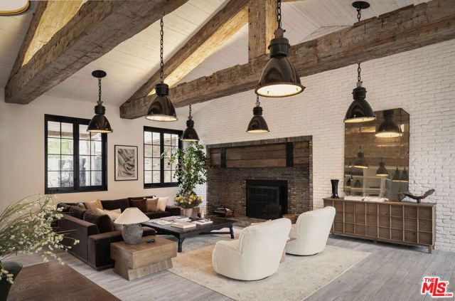 13215 Riviera Ranch Road, Los Angeles, CA 90049