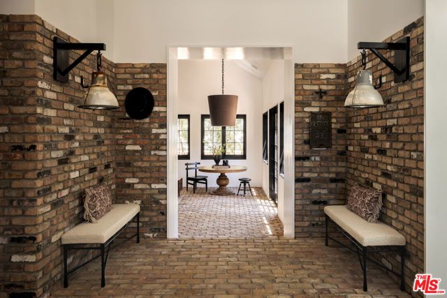 13215 Riviera Ranch Road, Los Angeles, CA 90049
