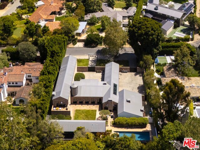 13215 Riviera Ranch Road, Los Angeles, CA 90049