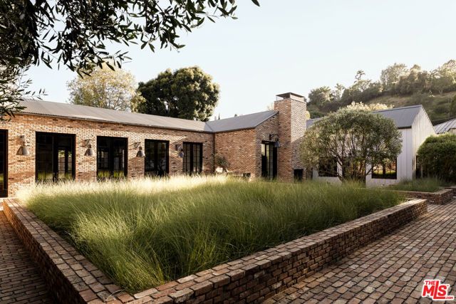 13215 Riviera Ranch Road, Los Angeles, CA 90049