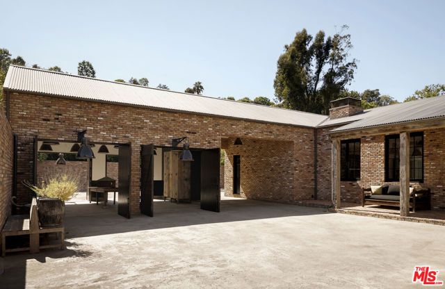 13215 Riviera Ranch Road, Los Angeles, CA 90049