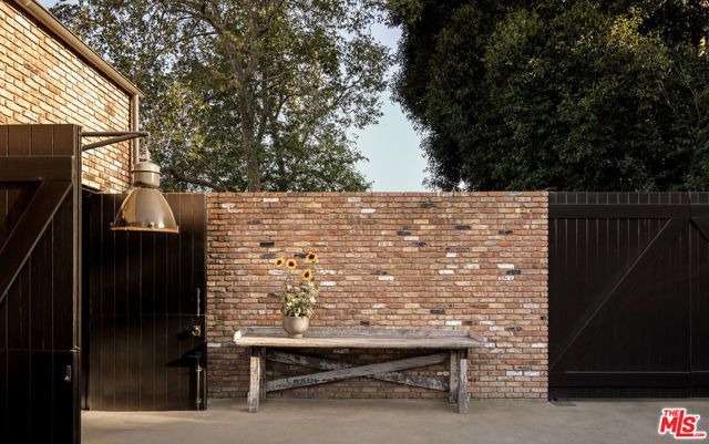 13215 Riviera Ranch Road, Los Angeles, CA 90049