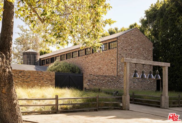13215 Riviera Ranch Road, Los Angeles, CA 90049
