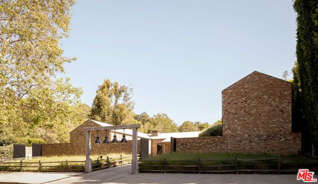 13215 Riviera Ranch Road, Los Angeles, CA 90049