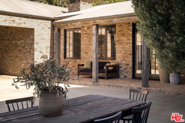 13215 Riviera Ranch Road, Los Angeles, CA 90049