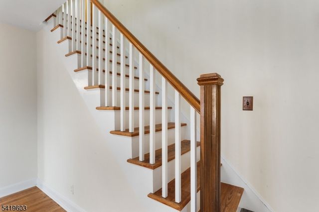 92 Hickory St, Dumont Boro, NJ 07628