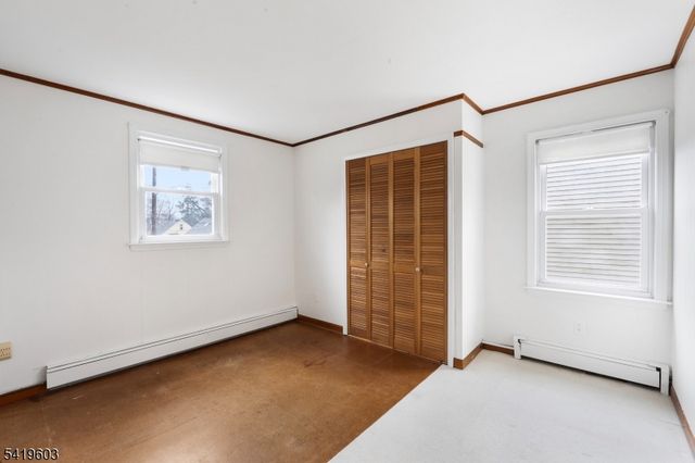 92 Hickory St, Dumont Boro, NJ 07628