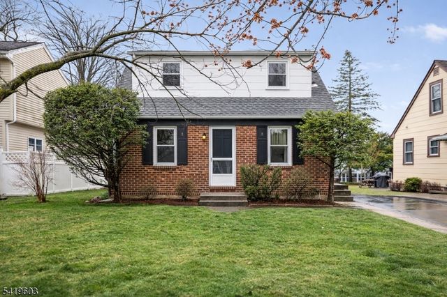 92 Hickory St, Dumont Boro, NJ 07628