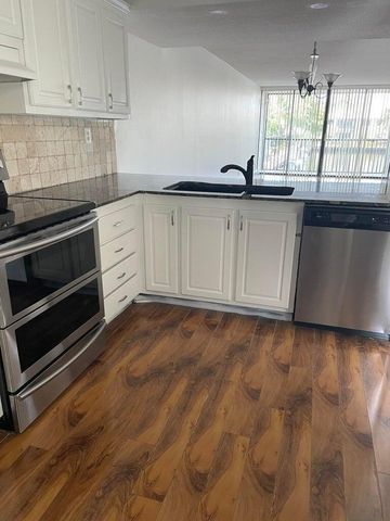 6 Royal Palm Wy 209, Boca Raton, FL 33432