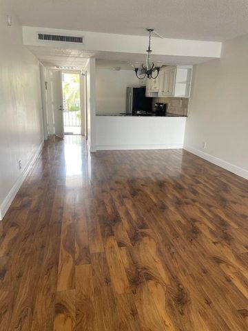 6 Royal Palm Wy 209, Boca Raton, FL 33432