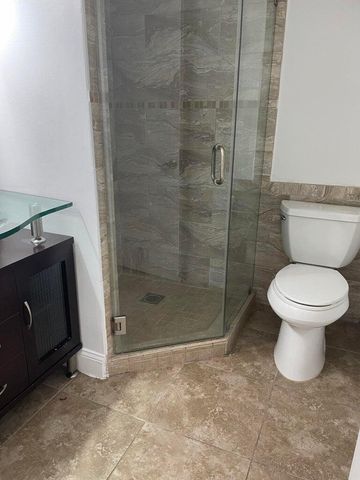 6 Royal Palm Wy 209, Boca Raton, FL 33432