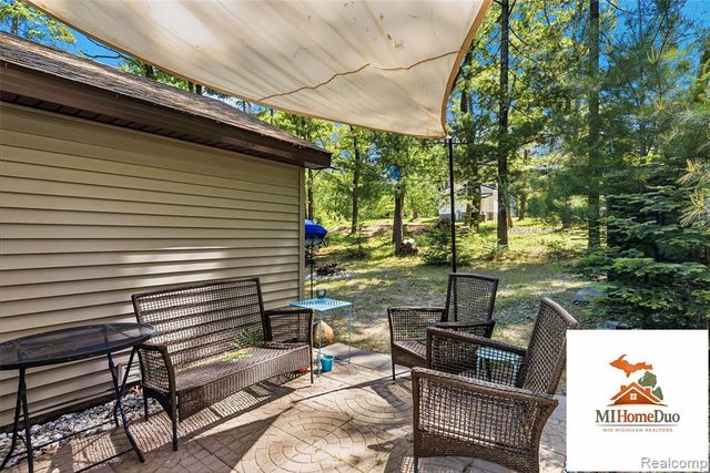 6960 Rumsay Street, Harrison, MI 48625