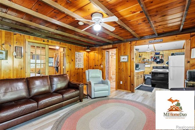 6960 Rumsay Street, Harrison, MI 48625