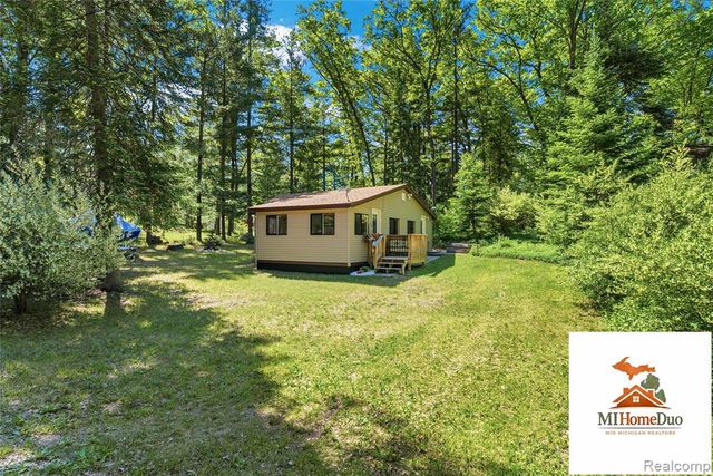 6960 Rumsay Street, Harrison, MI 48625