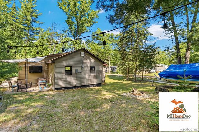 6960 Rumsay Street, Harrison, MI 48625