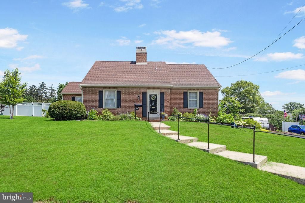 401 N FORREST ST, York, PA 17404