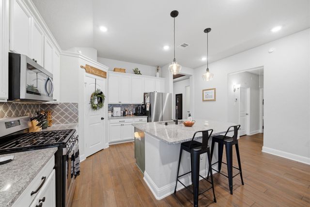 18215 Rosalina Ridge Lane, Cypress, TX 77429