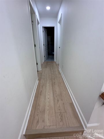 732 Inwood Hill Drive, Gastonia, NC 28056