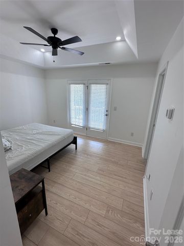 732 Inwood Hill Drive, Gastonia, NC 28056