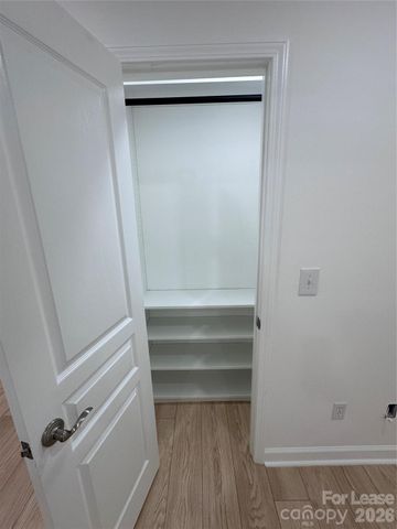 732 Inwood Hill Drive, Gastonia, NC 28056