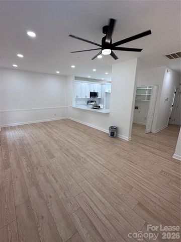 732 Inwood Hill Drive, Gastonia, NC 28056