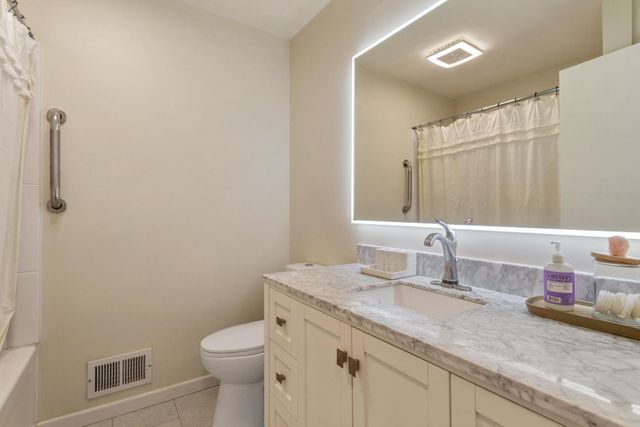 28 W Golden Lake Road, Circle Pines, MN 55014