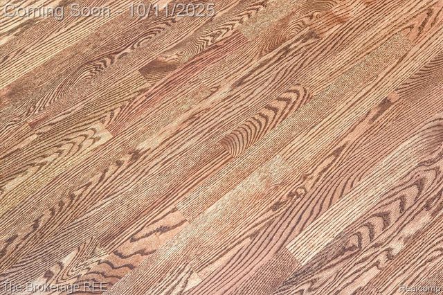 5241 Drayton Road, Clarkston, MI 48346