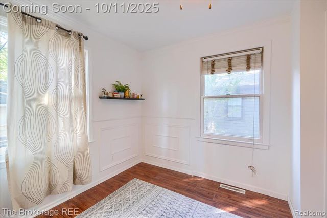 5241 Drayton Road, Clarkston, MI 48346