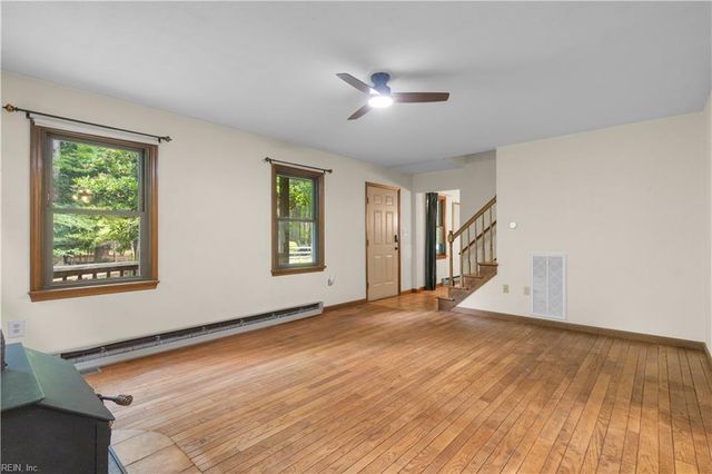 12482 Titus Cove LNDG, Carrollton, VA 23314