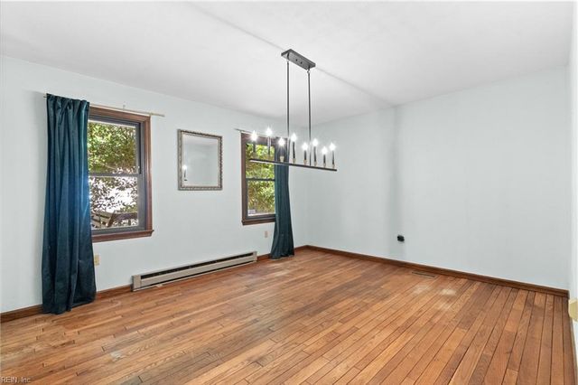 12482 Titus Cove LNDG, Carrollton, VA 23314