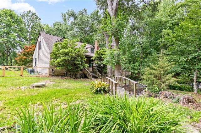 12482 Titus Cove LNDG, Carrollton, VA 23314