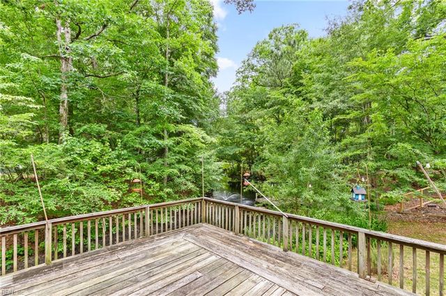 12482 Titus Cove LNDG, Carrollton, VA 23314