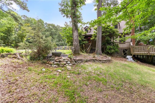 12482 Titus Cove LNDG, Carrollton, VA 23314