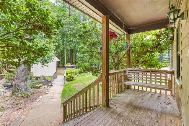 12482 Titus Cove LNDG, Carrollton, VA 23314