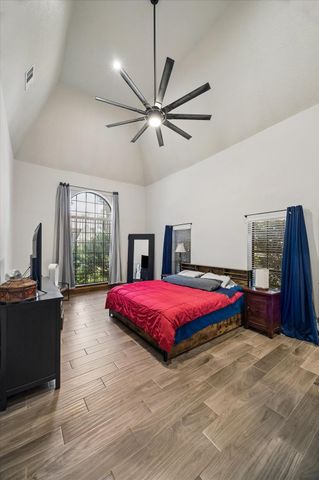 3811 Trappers Forest Drive, Houston, TX 77088