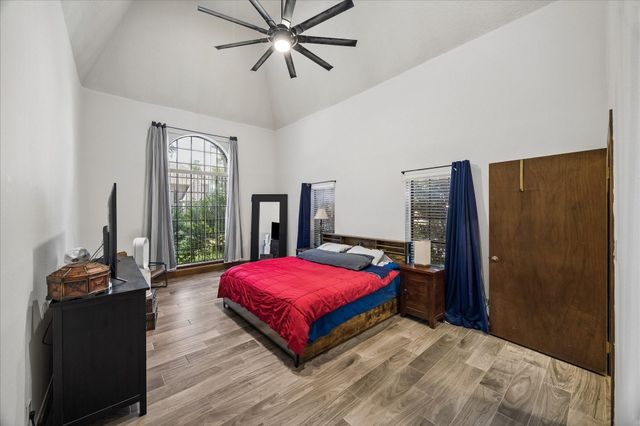 3811 Trappers Forest Drive, Houston, TX 77088