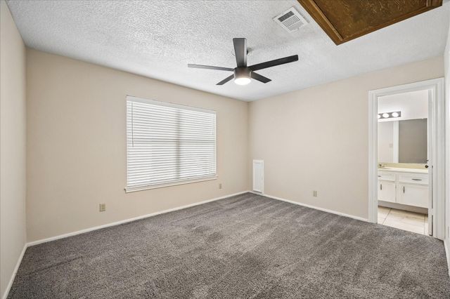 3811 Trappers Forest Drive, Houston, TX 77088