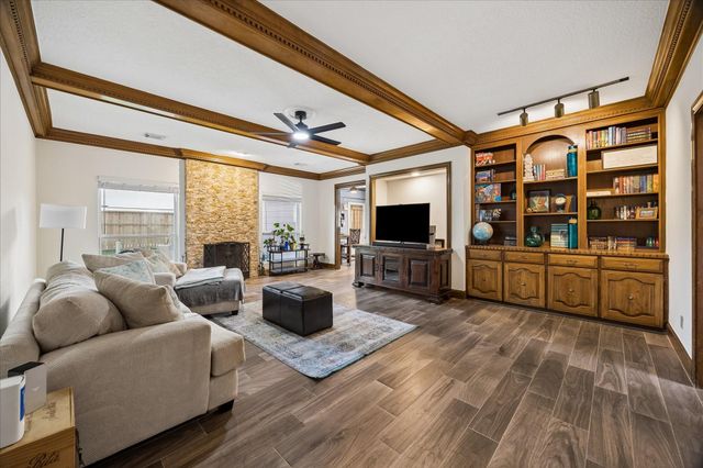3811 Trappers Forest Drive, Houston, TX 77088