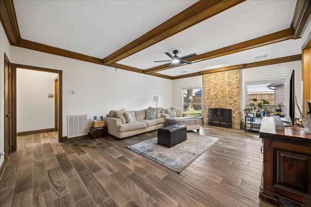 3811 Trappers Forest Drive, Houston, TX 77088