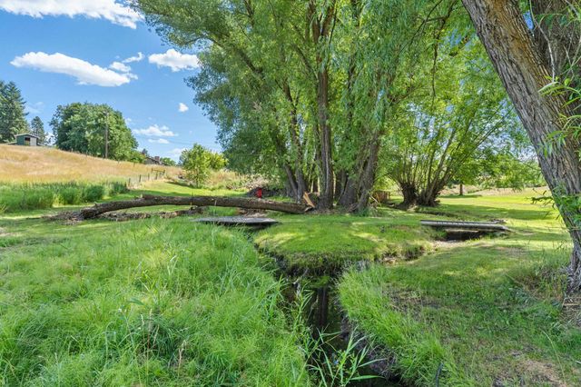 157 Garden Homes Dr, Colville, WA 99114