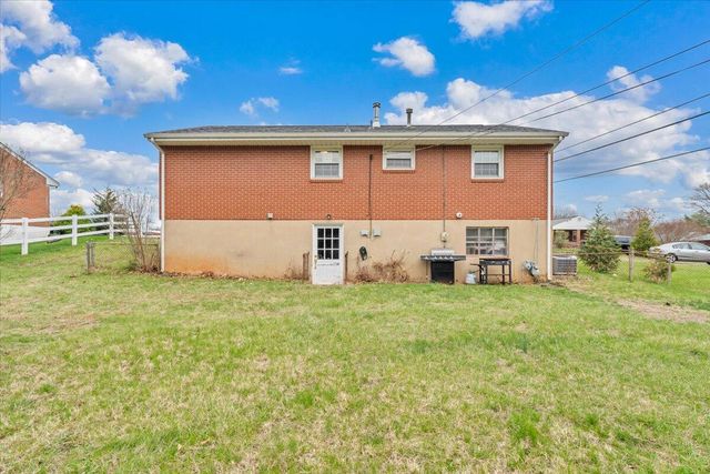 5907 Darby RD, Roanoke, VA 24012