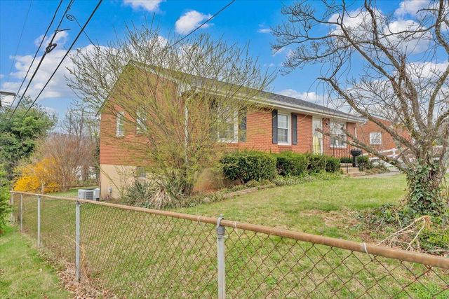 5907 Darby RD, Roanoke, VA 24012