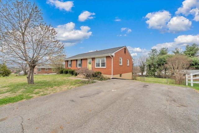 5907 Darby RD, Roanoke, VA 24012