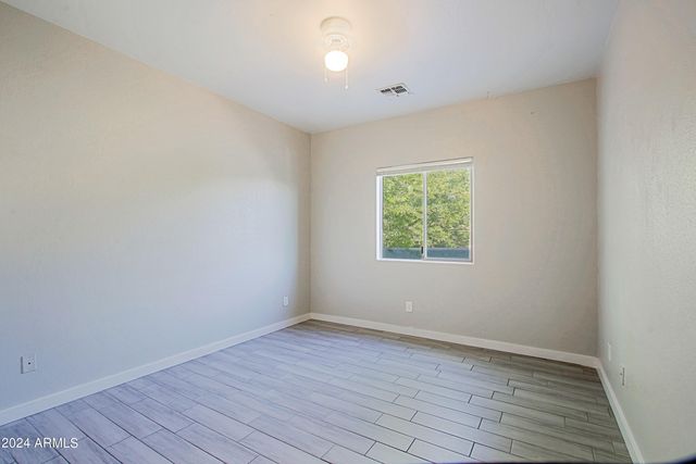 1614 W PURDUE Avenue 102, Phoenix, AZ 85021