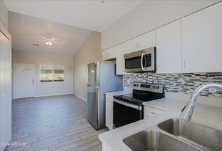 1614 W PURDUE Avenue 102, Phoenix, AZ 85021