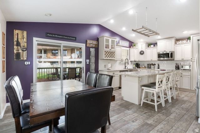 1504 E SPRING LN, Holladay, UT 84117