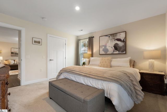 402 Edgehill Court, Greenville, SC 29617