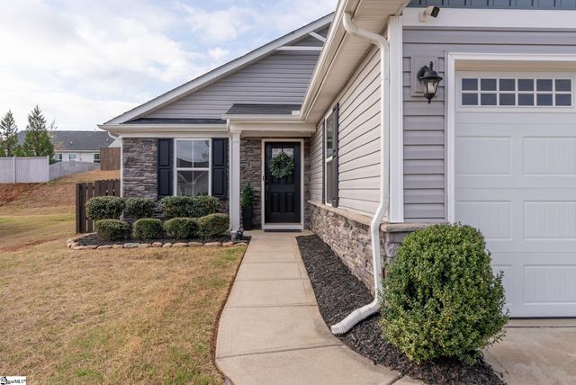402 Edgehill Court, Greenville, SC 29617