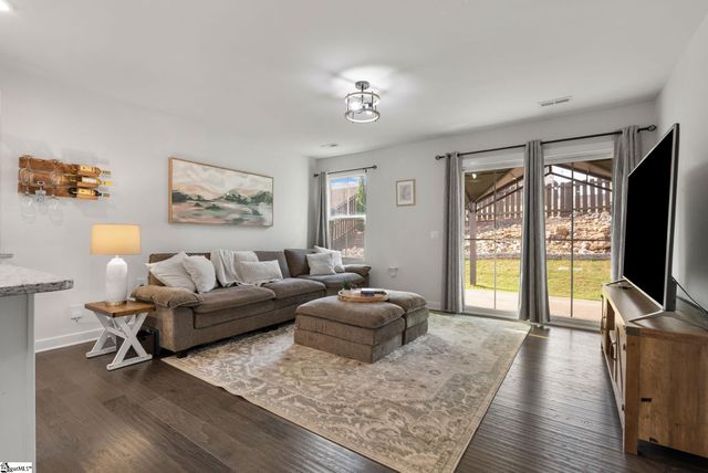 402 Edgehill Court, Greenville, SC 29617
