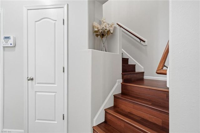2568 Hartley ST, Virginia Beach, VA 23456